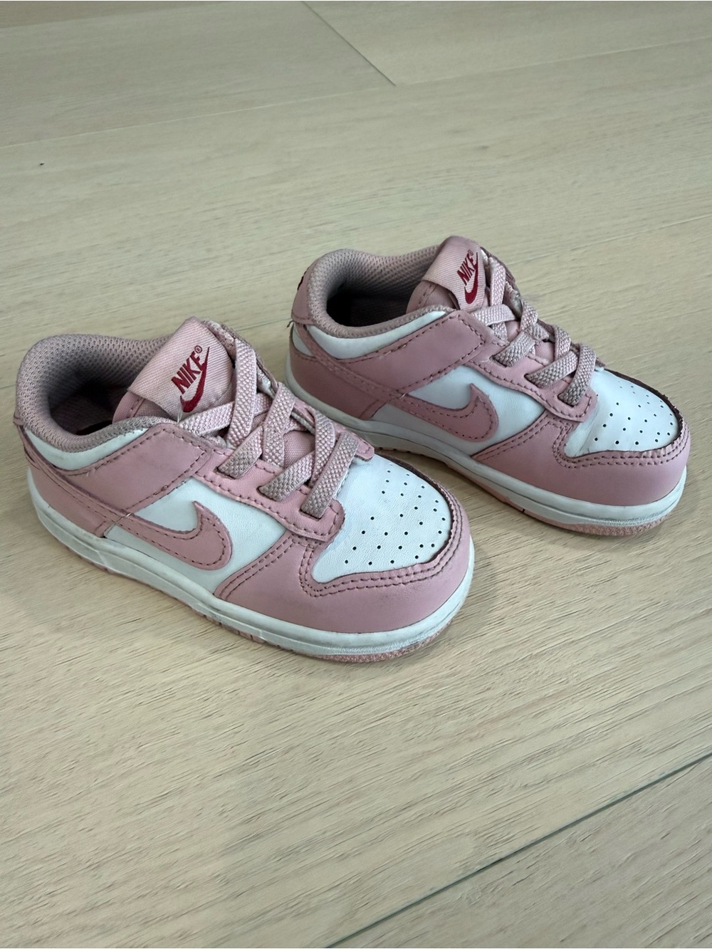 Nike Kids Pink and White Low-Top Sneakers | 7C